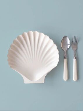 Meri Meri Shell-Shaped White Serving Dish